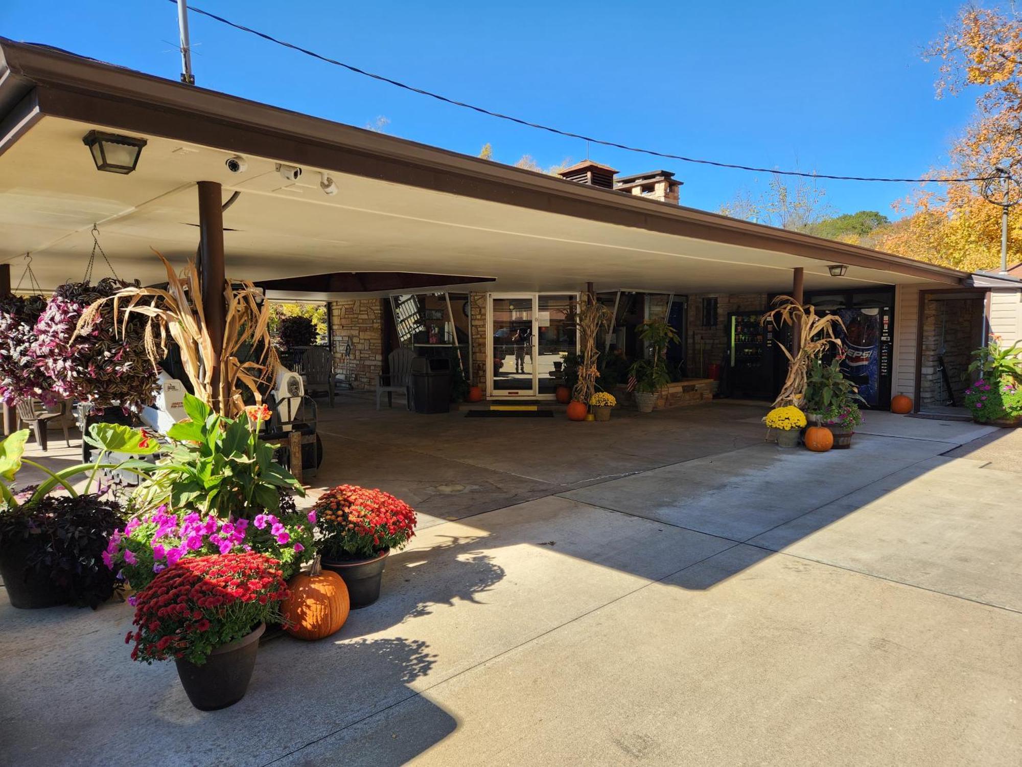 Jefferson Hills Motel Clairton Eksteriør billede