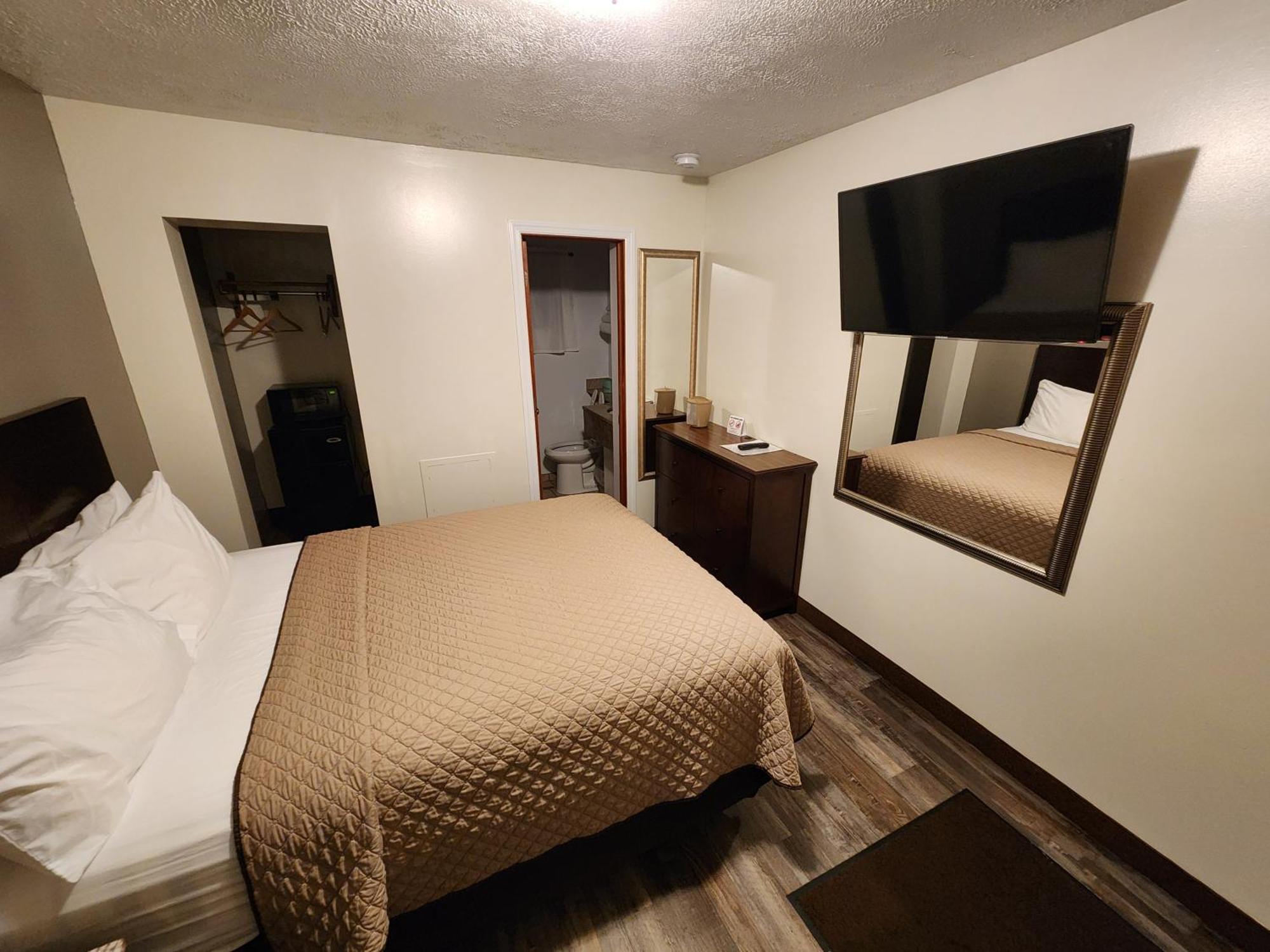 Jefferson Hills Motel Clairton Eksteriør billede
